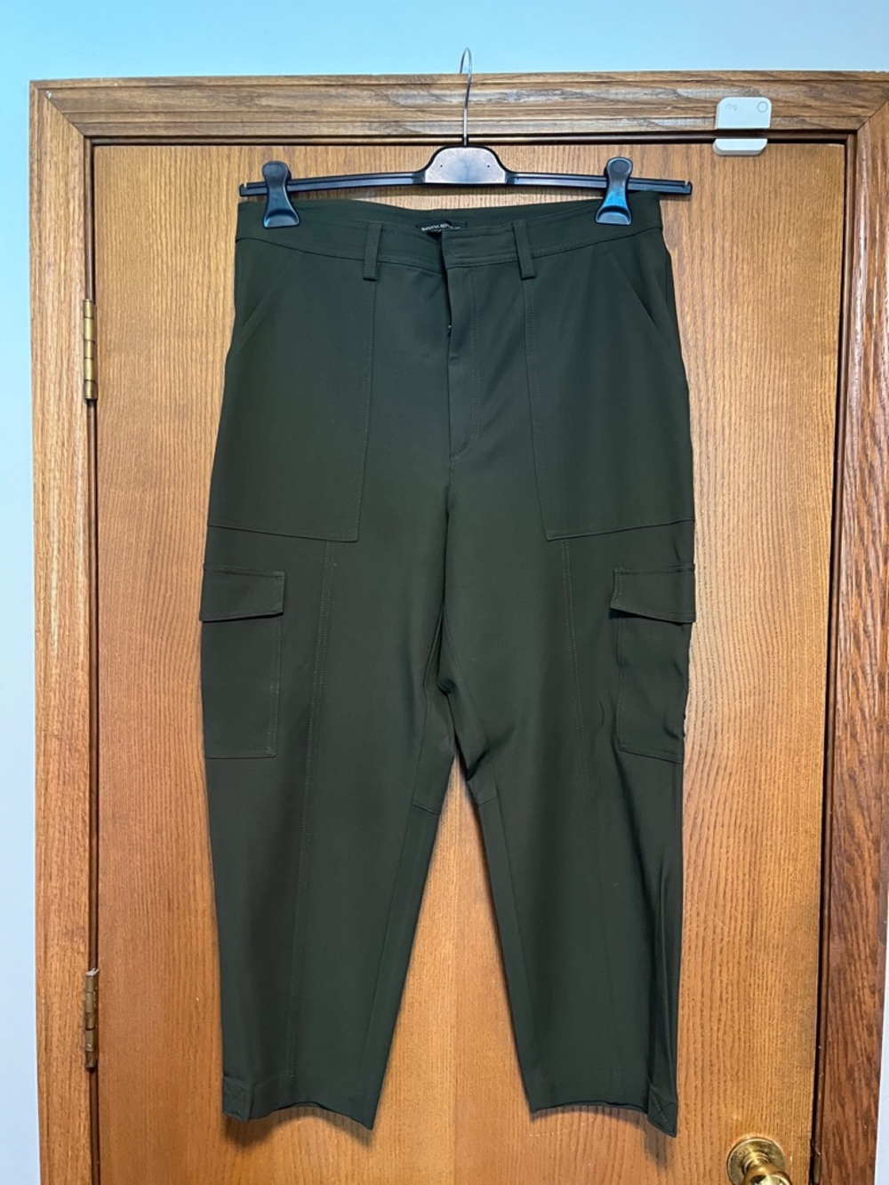 Banana Republic Women's Olive Green Cropped Cargo Pants